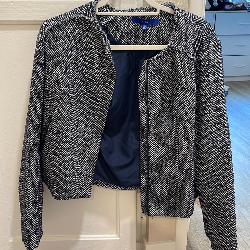 Blue/white APT coat